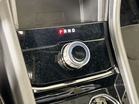 Used 2023 Jeep Grand Cherokee Altitude AWD/4WD image 16