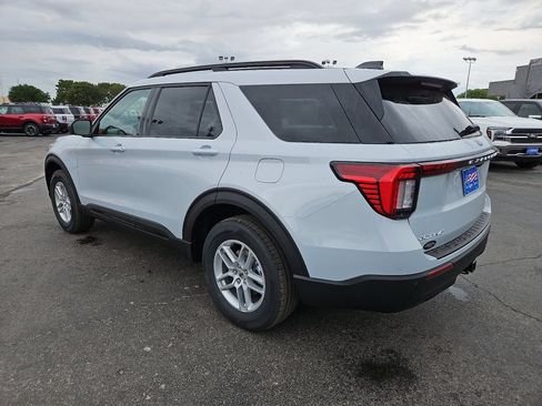 New 2026 Ford Explorer Active AWD/4WD image 8