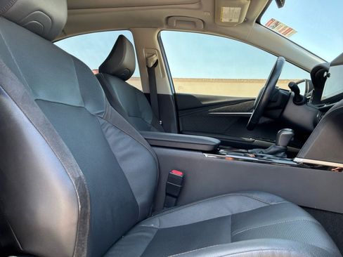 Used 2025 Toyota Camry XLE FWD image 20