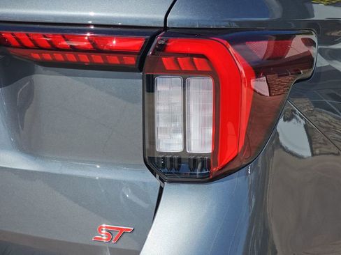 New 2026 Ford Explorer ST w/ Sun And Sound Package image 42
