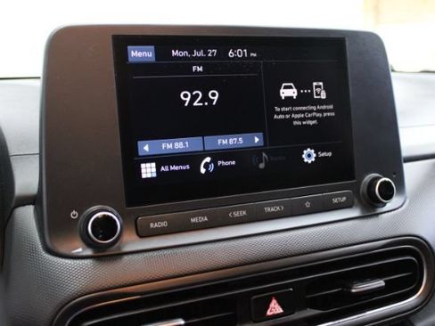 Used 2023 Hyundai Kona SE FWD image 18