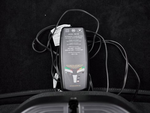 Used 2023 Aston Martin V12 Vantage image 24