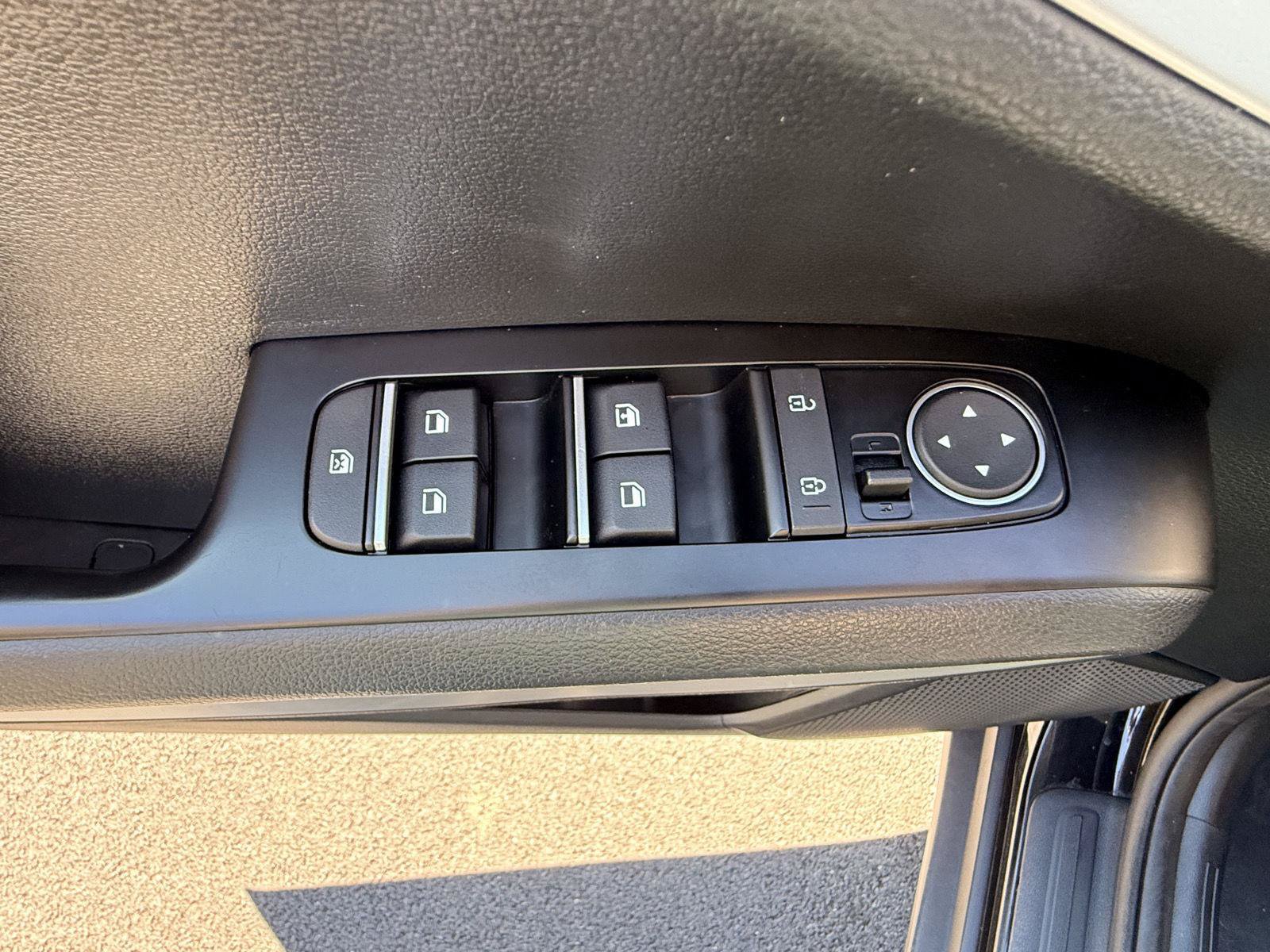 Used 2021 Kia Soul LX FWD image 13