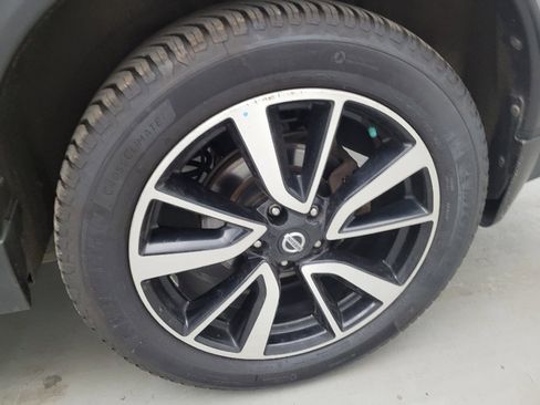 Used 2018 Nissan Rogue SL w/ Premium Package AWD/4WD image 31