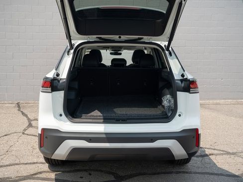 New 2025 Volkswagen Tiguan SE image 6