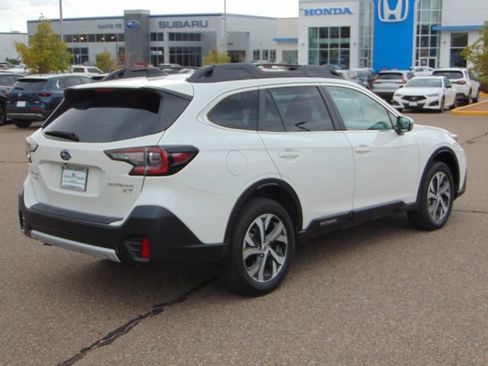 Used 2021 Subaru Outback Limited XT w/ Popular Package #2 AWD/4WD image 4