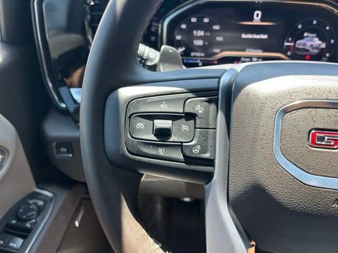 Used 2025 GMC Sierra 1500 SLT w/ SLT Premium Package AWD/4WD image 18