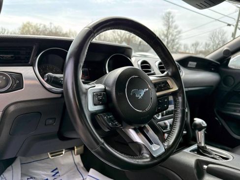 Used 2022 Ford Mustang Premium RWD image 13