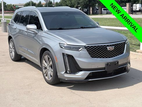 Used 2023 Cadillac XT6 Premium Luxury w/ Technology Package FWD image 1