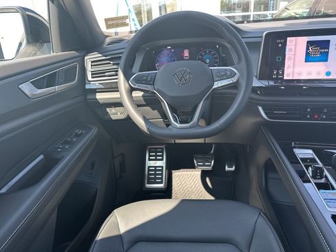 New 2026 Volkswagen Atlas Cross Sport SEL R-Line image 13