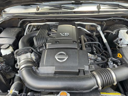 Used 2019 Nissan Frontier PRO-4X AWD/4WD image 23