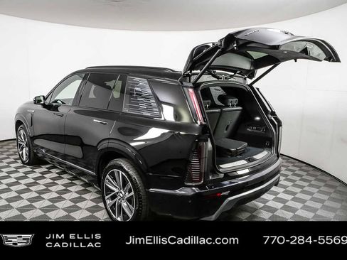 Certified 2026 Cadillac Vistiq Luxury AWD/4WD image 29