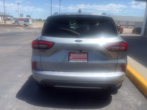 Used 2024 Ford Escape ST-Line AWD/4WD image 3