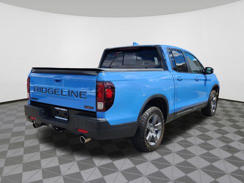 Certified 2025 Honda Ridgeline TrailSport image 4