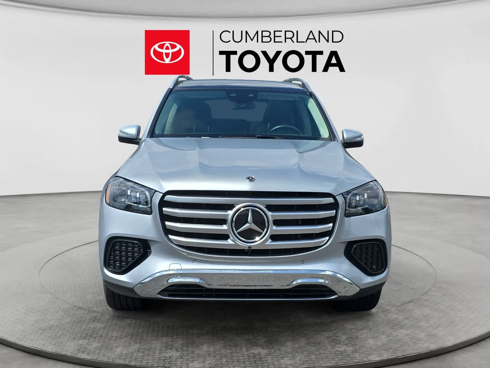 Used 2025 Mercedes-Benz GLS 450 4MATIC image 8