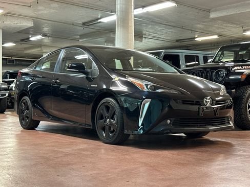 Used 2022 Toyota Prius Limited image 7