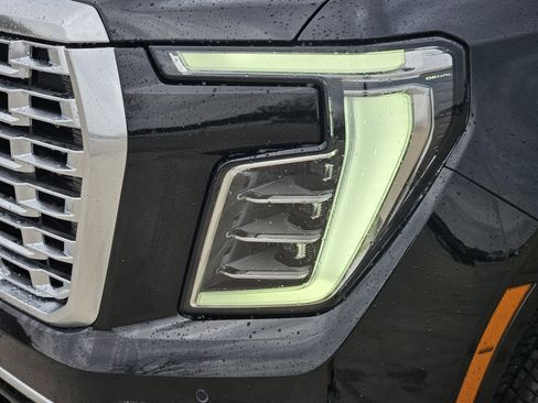 New 2026 GMC Yukon Denali w/ Denali Reserve Package image 5