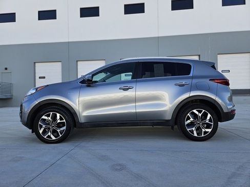 Used 2020 Kia Sportage EX image 2