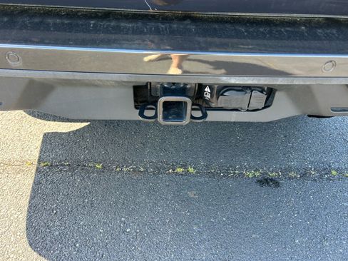 Used 2025 Ford Expedition Active AWD/4WD image 7