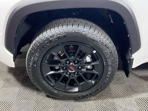 Used 2025 Toyota Tundra Limited w/ TRD Off-Road Package AWD/4WD image 25