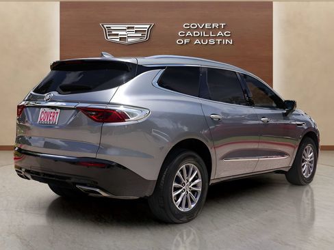 Used 2023 Buick Enclave Essence FWD image 4