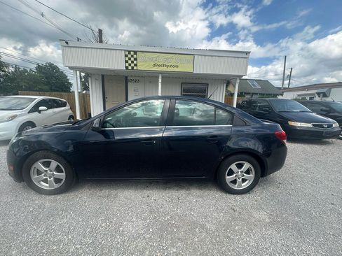 Used 2014 Chevrolet Cruze LT FWD image 3