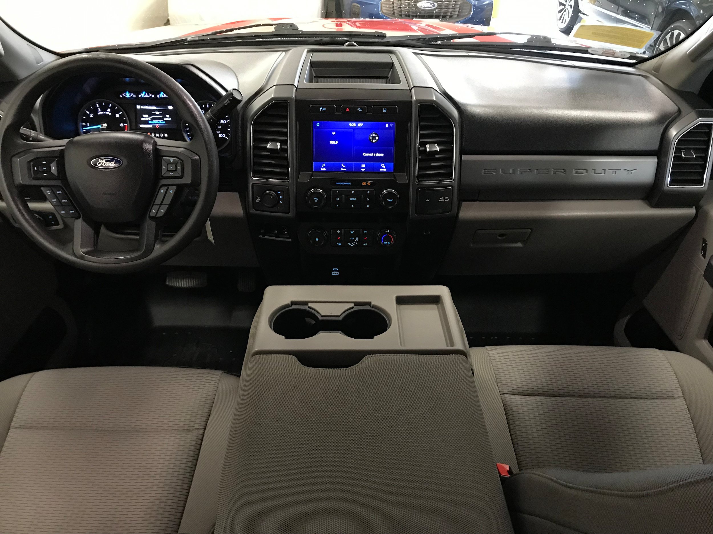 Certified 2020 Ford F350 XLT w/ XLT Premium Package AWD/4WD image 15