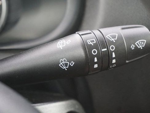 Used 2023 Jeep Renegade Latitude image 23