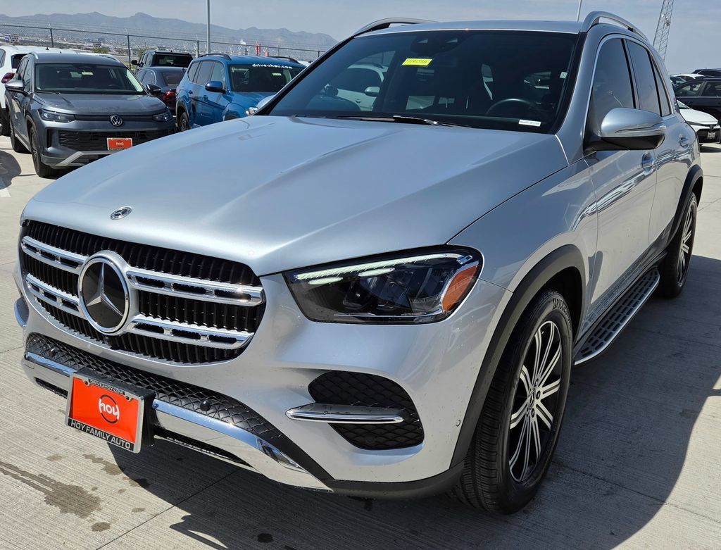 Used 2025 Mercedes-Benz GLE 450e 4MATIC image 3