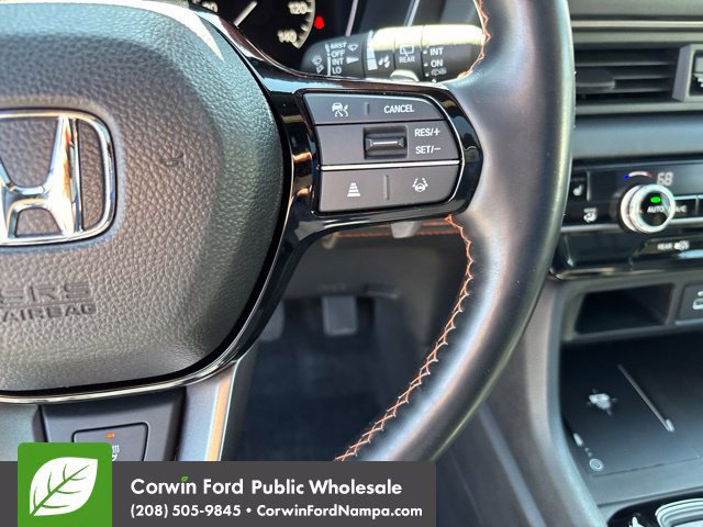 Used 2025 Honda Pilot TrailSport image 19