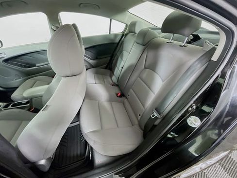 Used 2017 Kia Forte LX image 22