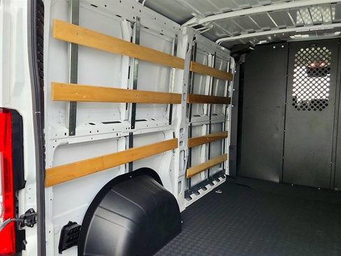 Used 2025 RAM ProMaster 2500 w/ U-Haul Equipment Group FWD image 19