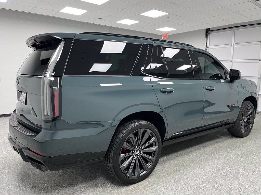 Used 2026 Cadillac Escalade V AWD/4WD image 11