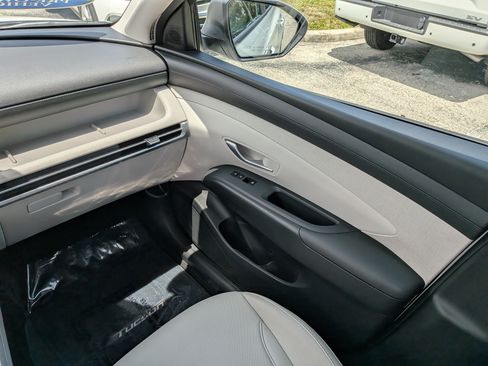 Used 2025 Hyundai Tucson SEL AWD/4WD image 19