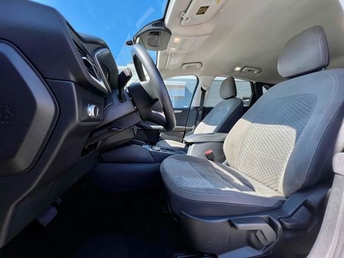 Used 2021 Ford Escape SE w/ SE Sport Appearance Package image 19