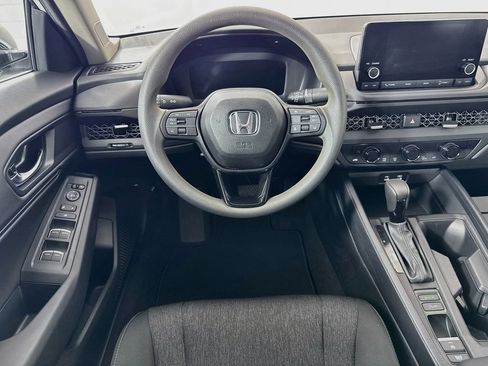 Certified 2025 Honda Accord SE image 28