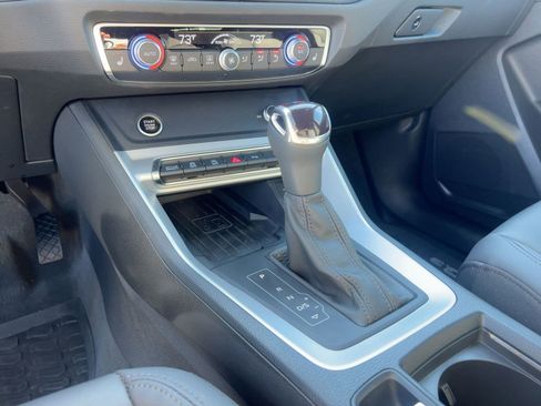 Certified 2025 Audi Q3 2.0T Premium w/ Convenience Package image 17