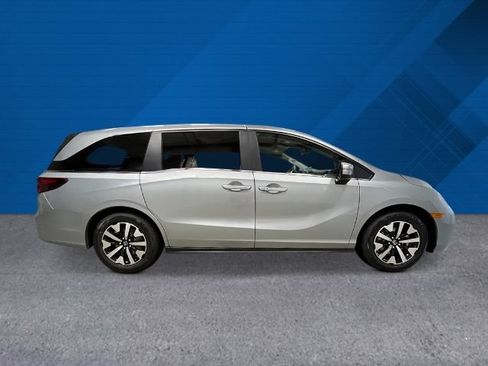 New 2026 Honda Odyssey EX-L image 2