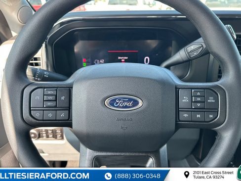 New 2026 Ford F250 XLT w/ XLT Premium Package AWD/4WD image 17