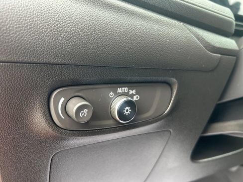 Used 2024 Buick Encore GX Sport Touring FWD image 19