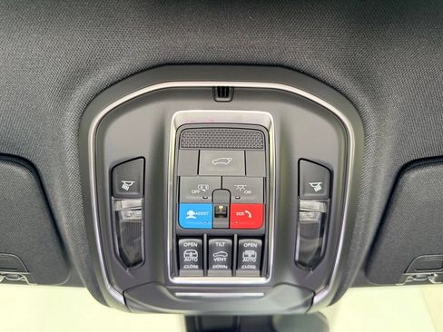 New 2026 Jeep Grand Cherokee Limited AWD/4WD image 12