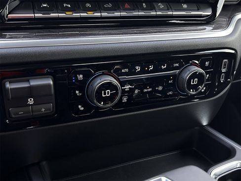 New 2026 Chevrolet Silverado 1500 LTZ w/ Z71 Off-Road Package image 16