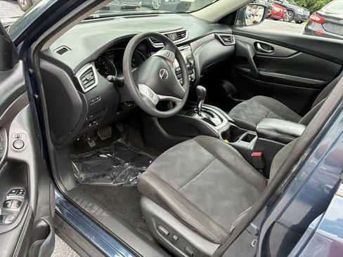 Used 2015 Nissan Rogue SV AWD/4WD image 7