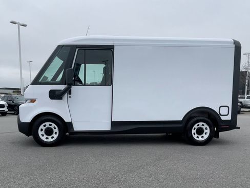 New 2025 Chevrolet Brightdrop 400 image 41