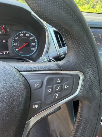 Used 2021 Chevrolet Equinox LS FWD image 17