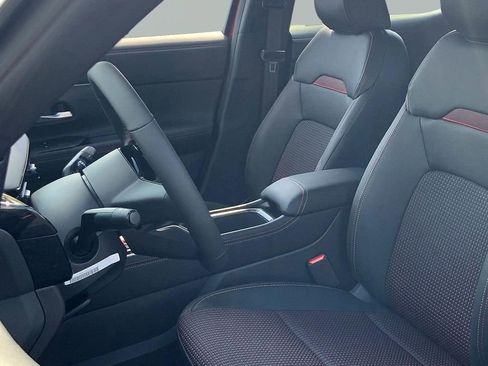 New 2025 Nissan Kicks SR image 11