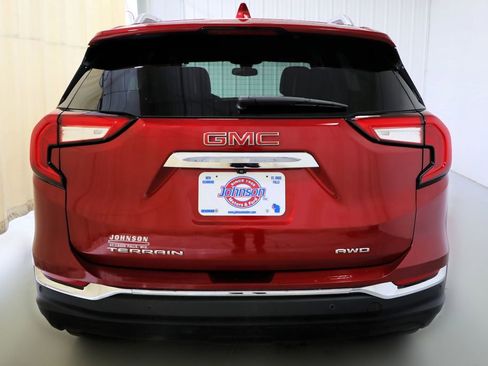 Certified 2024 GMC Terrain SLT w/ Infotainment Package II AWD/4WD image 20