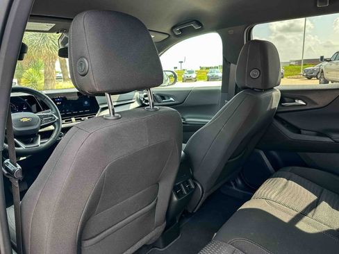 Used 2025 Chevrolet Equinox LT FWD image 17