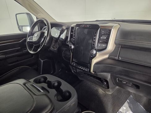 Used 2024 RAM 2500 Laramie w/ Safety Group AWD/4WD image 31