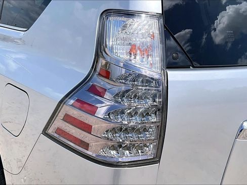 Used 2019 Lexus GX 460 w/ Navigation Package AWD/4WD image 26